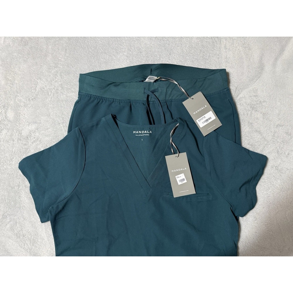 Mandala Top Large / Pants Petite Large Scrub Set Caribbean Blue Womens